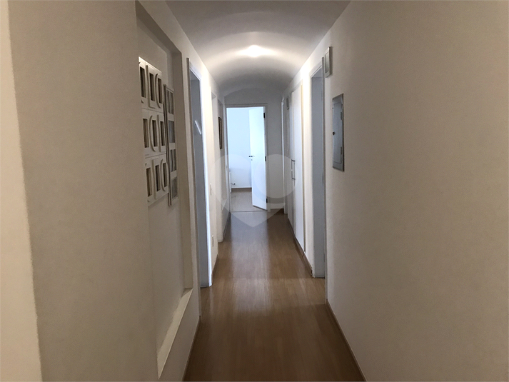 Foto REO1120182