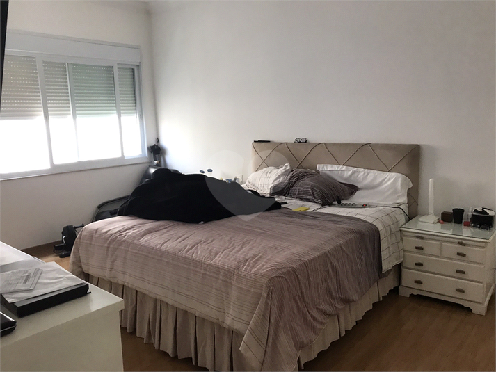 Foto REO1120182