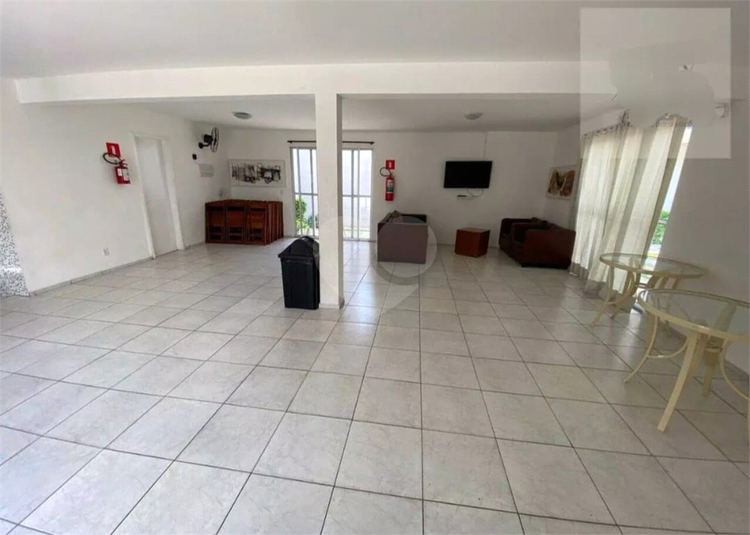 Foto REO1120208
