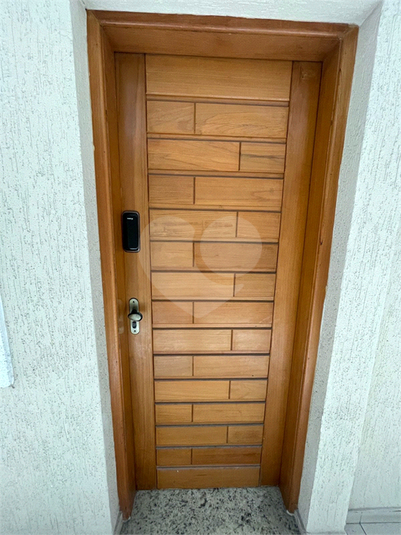 Foto REO1120209