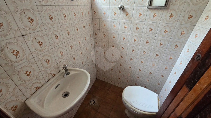 BANHEIRO EDICULA 