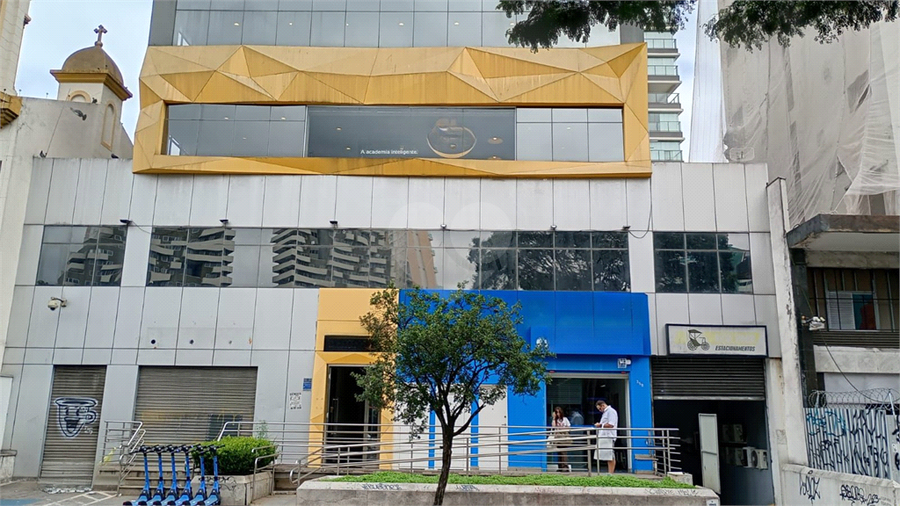 Foto REO1120220
