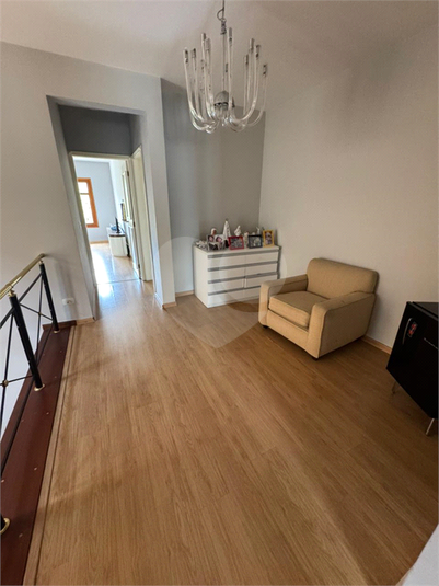Foto REO1120264