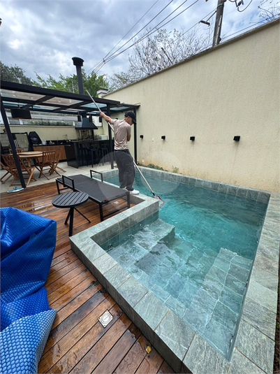 Foto REO1120264