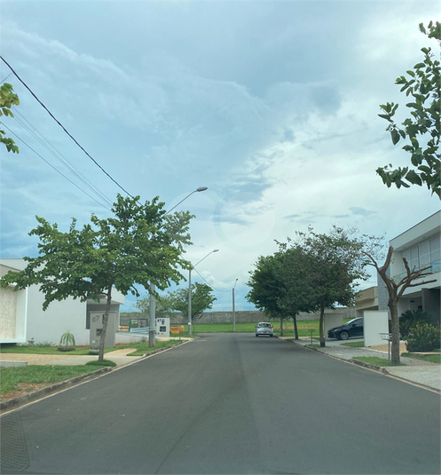 Foto REO1120319