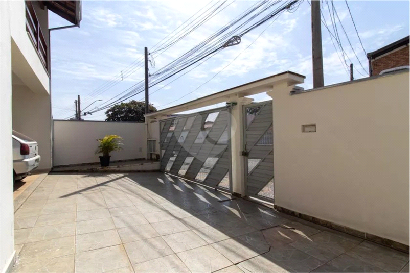 Foto REO1120341