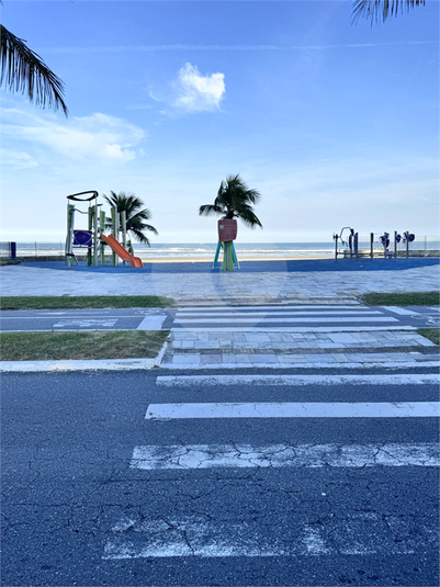 Foto REO1120391