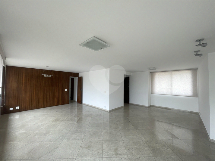 Foto REO1120443