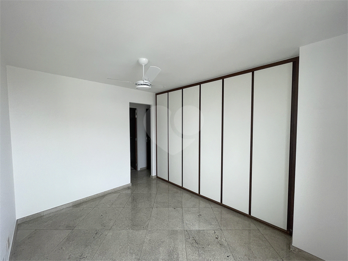 Foto REO1120443