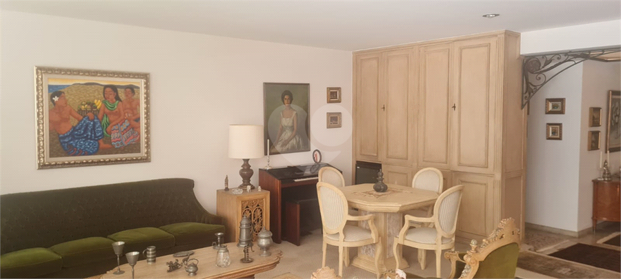 Foto REO1120446