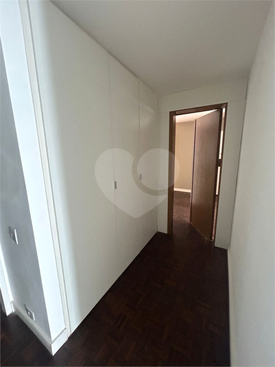 Foto REO1120480