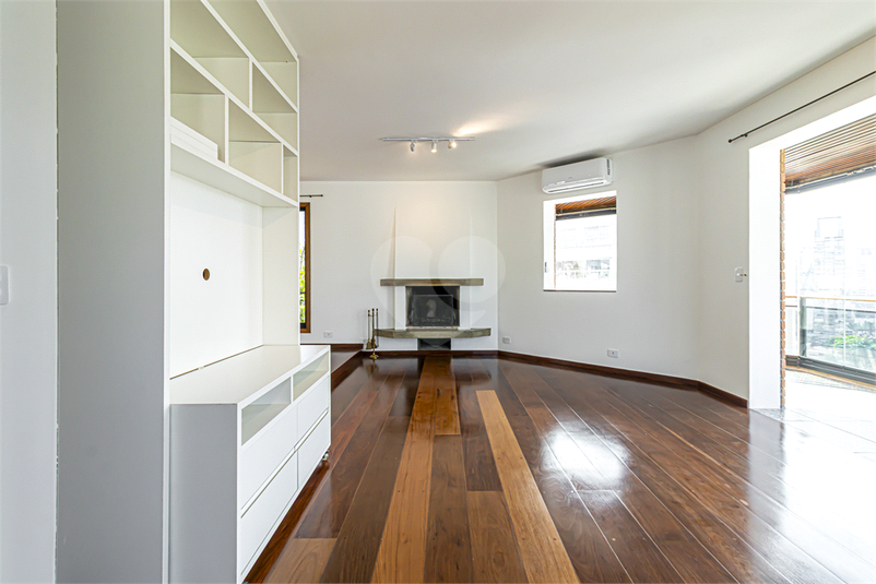 Foto REO1120488