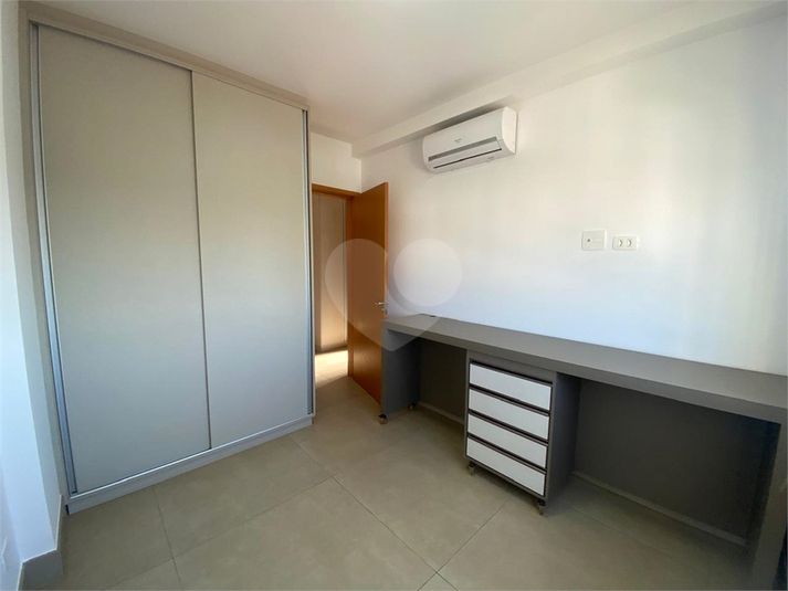 Foto REO1120495