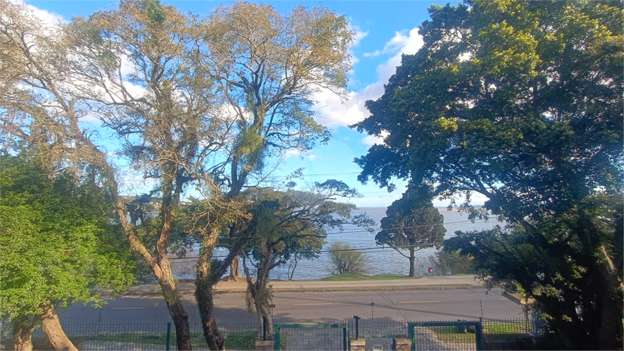 Foto REO1120624
