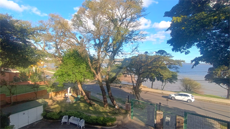 Foto REO1120624