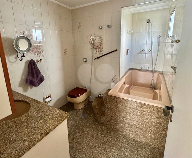 Foto REO1120665