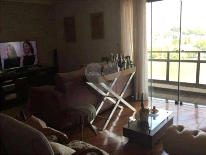Foto REO1120702