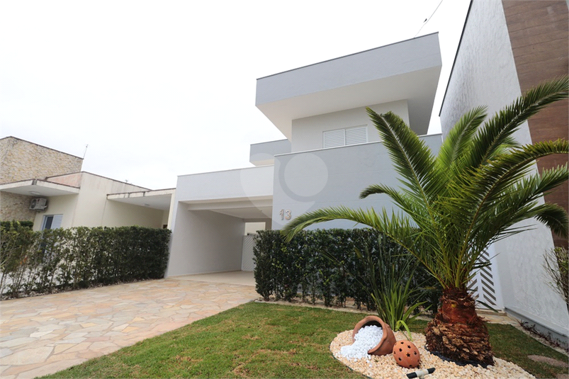 Foto REO1120754