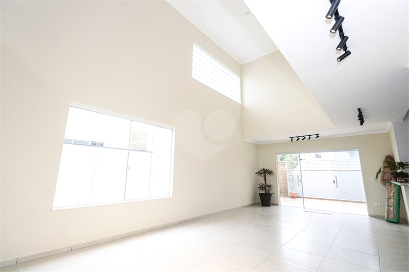 Foto REO1120754