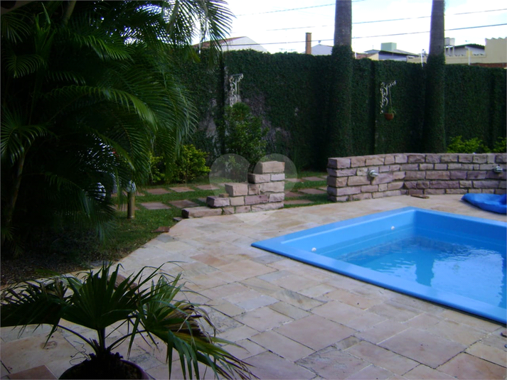 Foto REO1120768