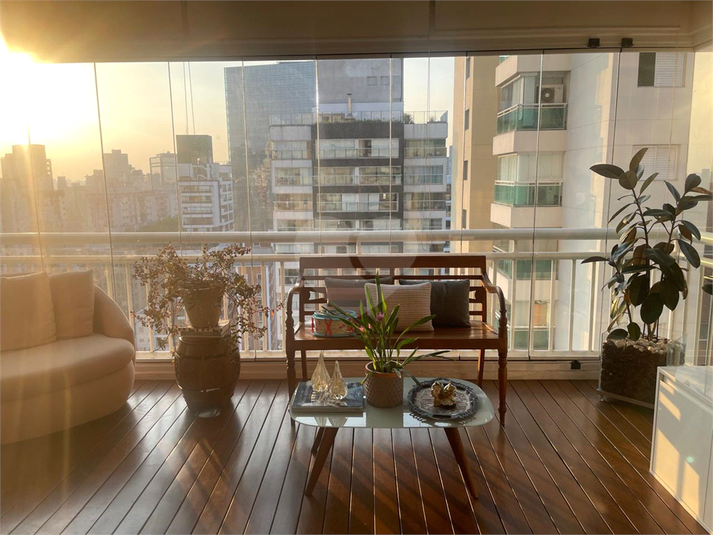 Foto REO1120776