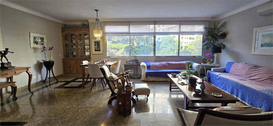 Foto REO1120790