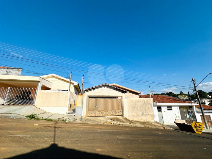 Foto REO1121040