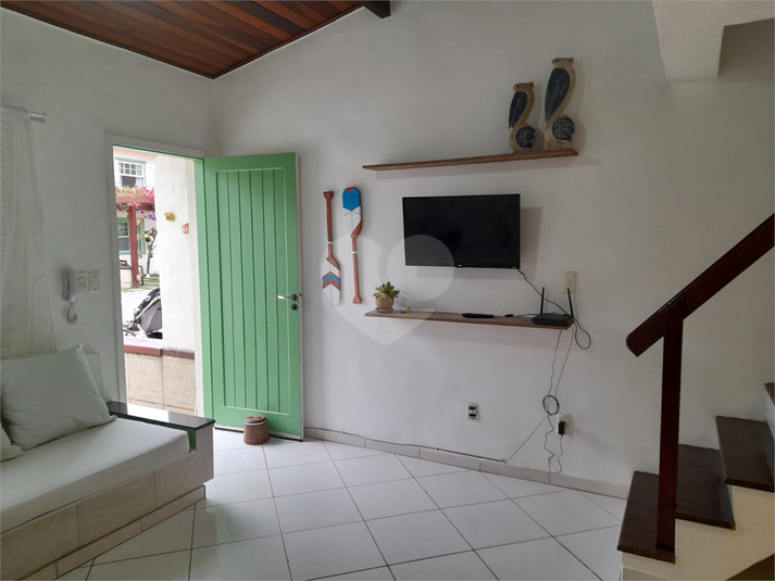 Foto REO1121065