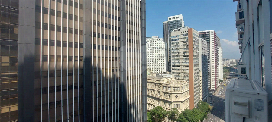 Foto REO1121081