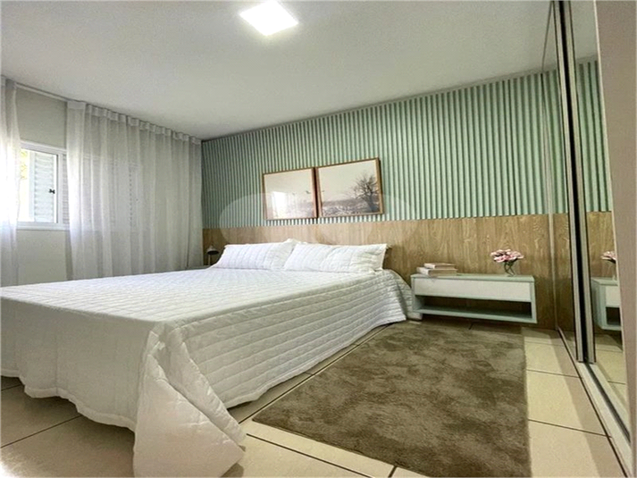 Foto REO1121172