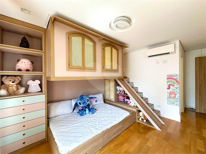 Foto REO1121211