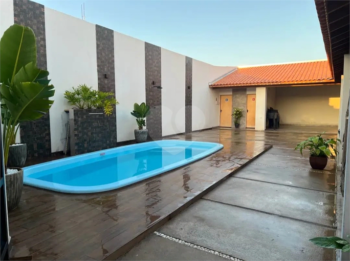 Foto REO1121318