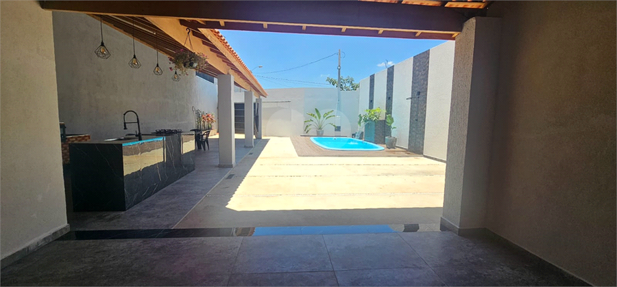 Foto REO1121318