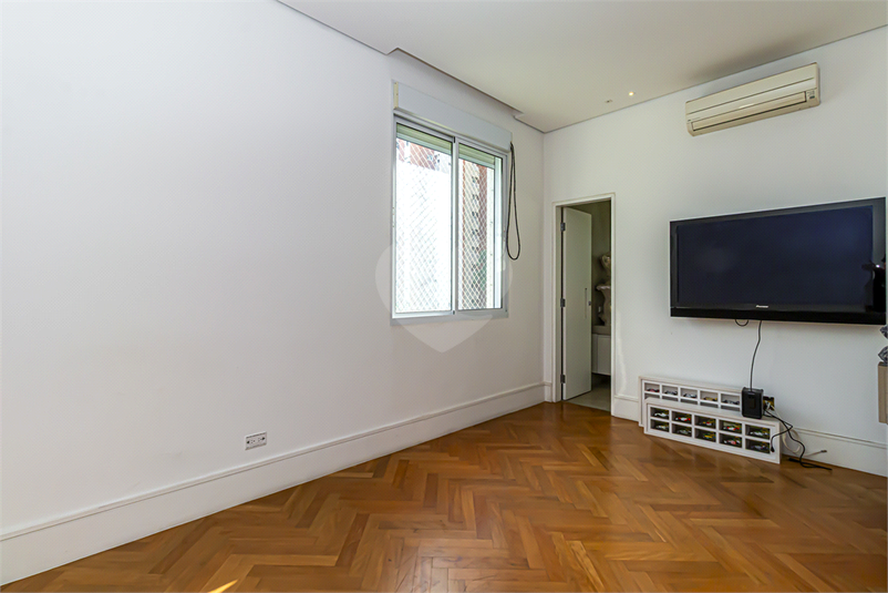 Foto REO1121338