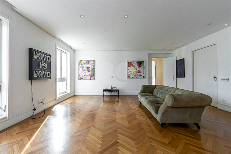 Foto REO1121338