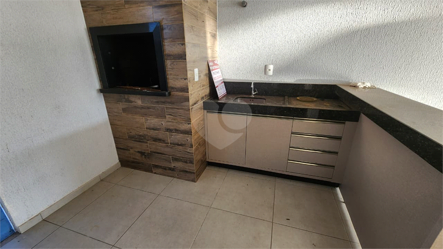 Foto REO1121398