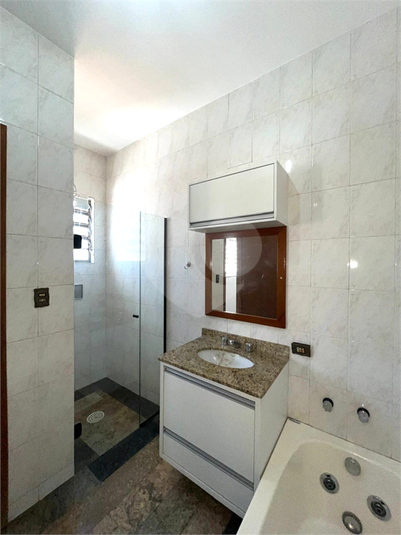 Foto REO1121461