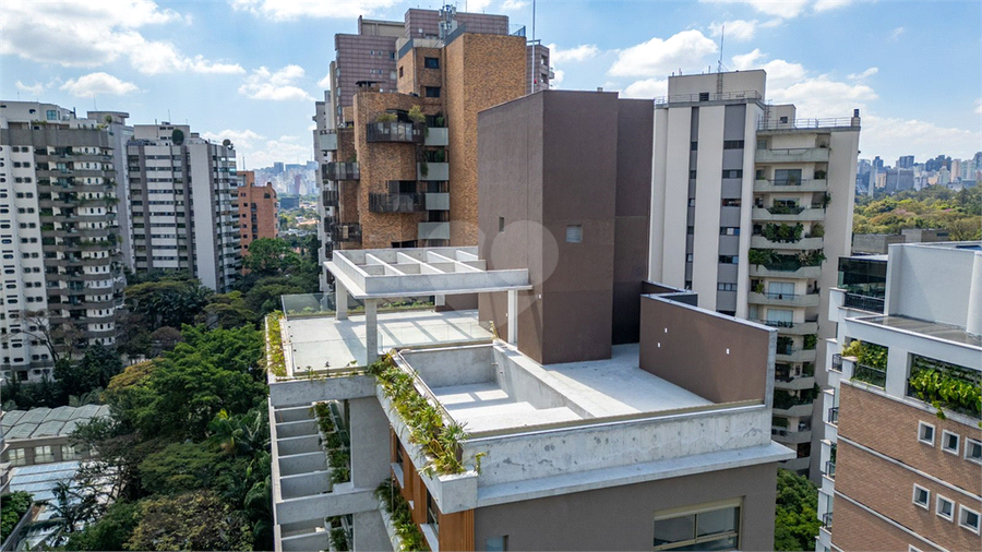 Foto REO1121474