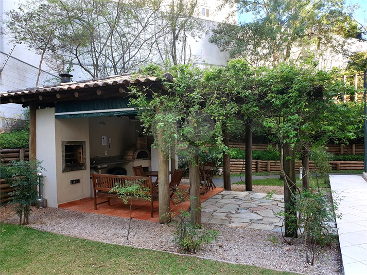 Foto REO1121497