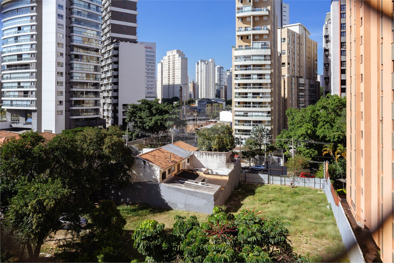 Foto REO1121526