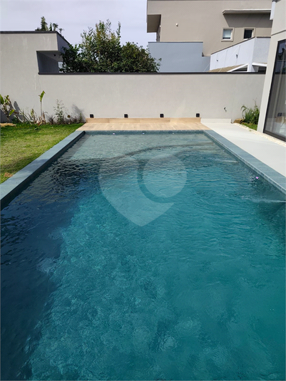 Foto REO1121527
