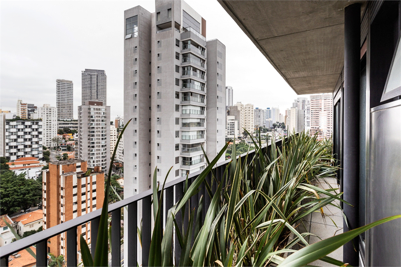 Foto REO1121535