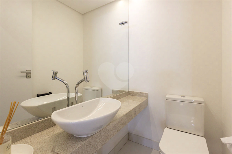 Foto REO1121537