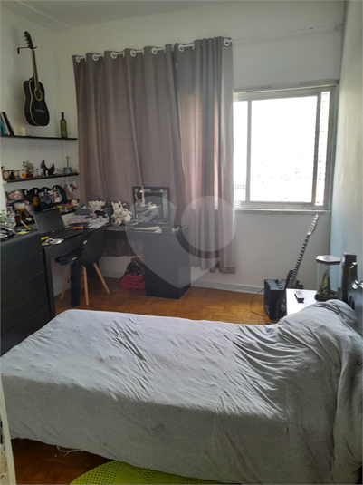 Foto REO1121549