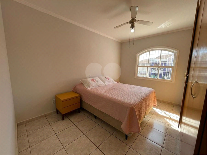 Foto REO1121570
