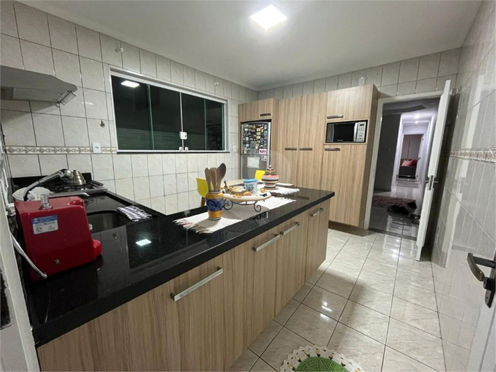 Foto REO1121570