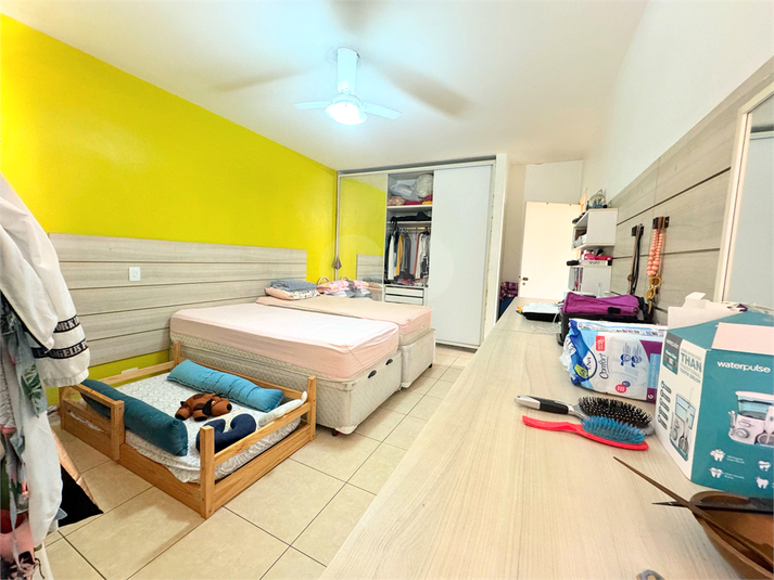 Foto REO1121576