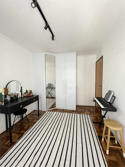 Foto REO1121583