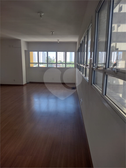 Foto REO1121589
