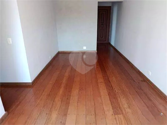 Foto REO1121599